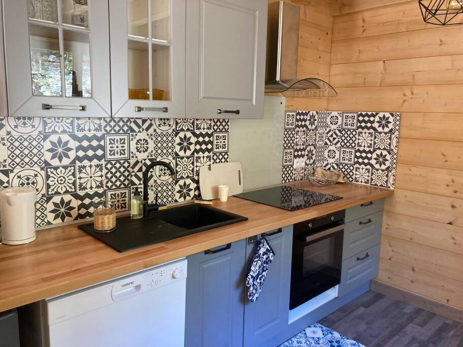 Forest Jura Lodge - Chalet Des Sapins Alièze المظهر الخارجي الصورة