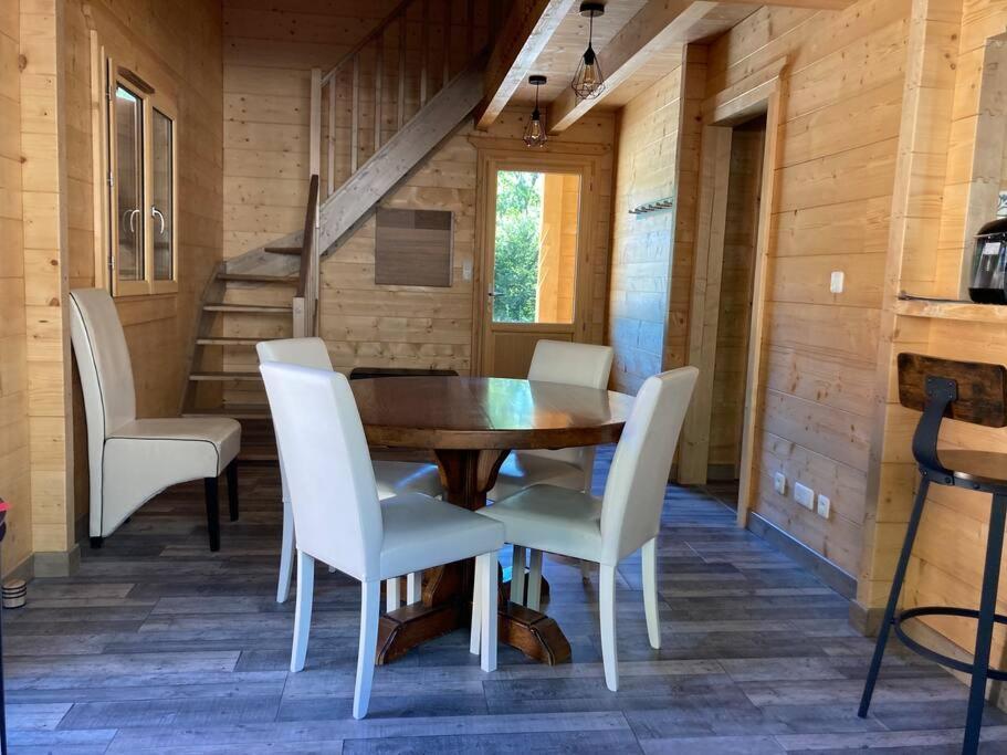 Forest Jura Lodge - Chalet Des Sapins Alièze المظهر الخارجي الصورة